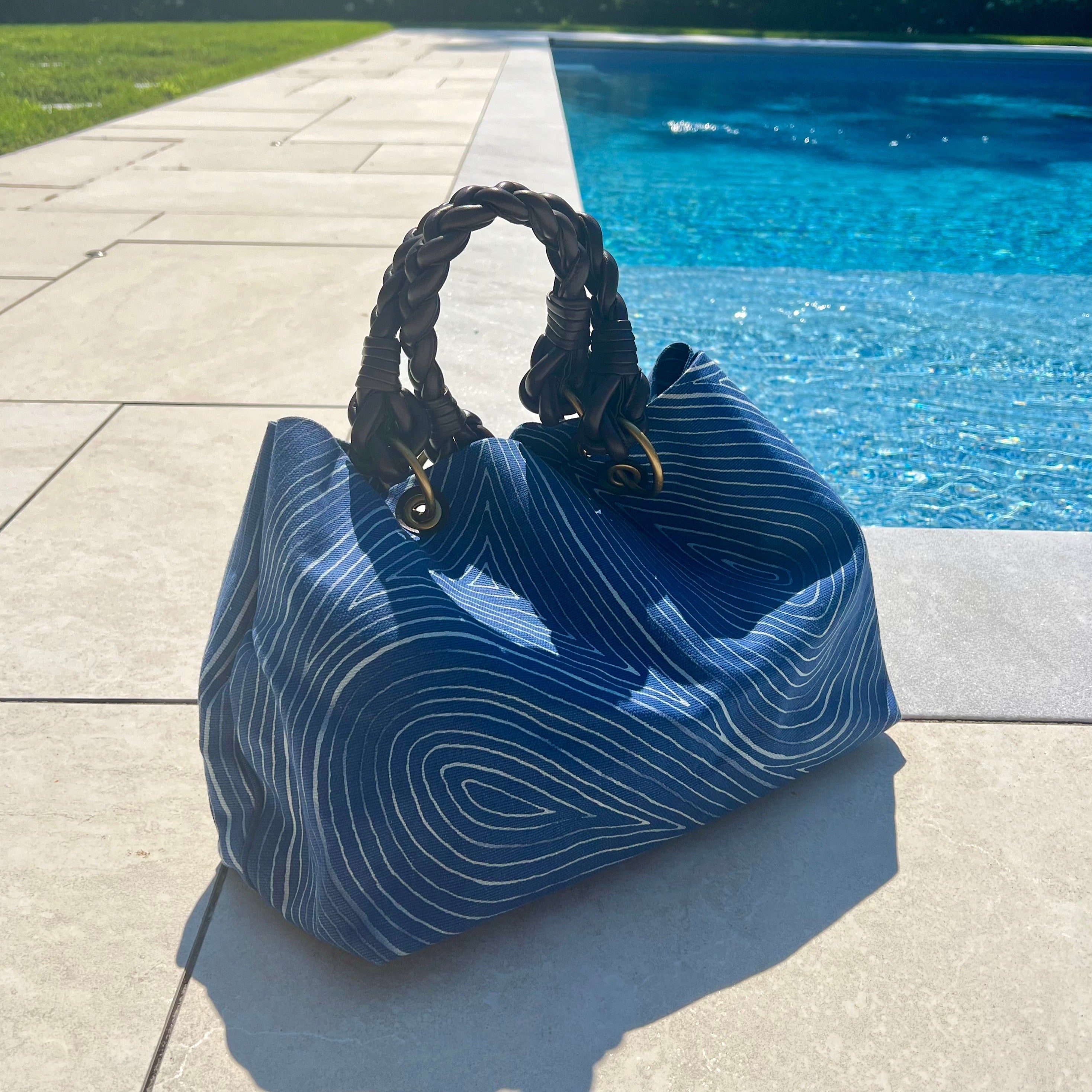 Bottega Veneta Tote Blue Brown Leather