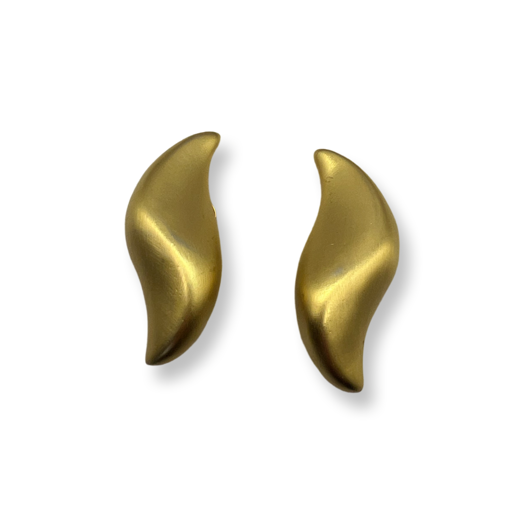 Givenchy vintage soft gold wavy shape earrings 