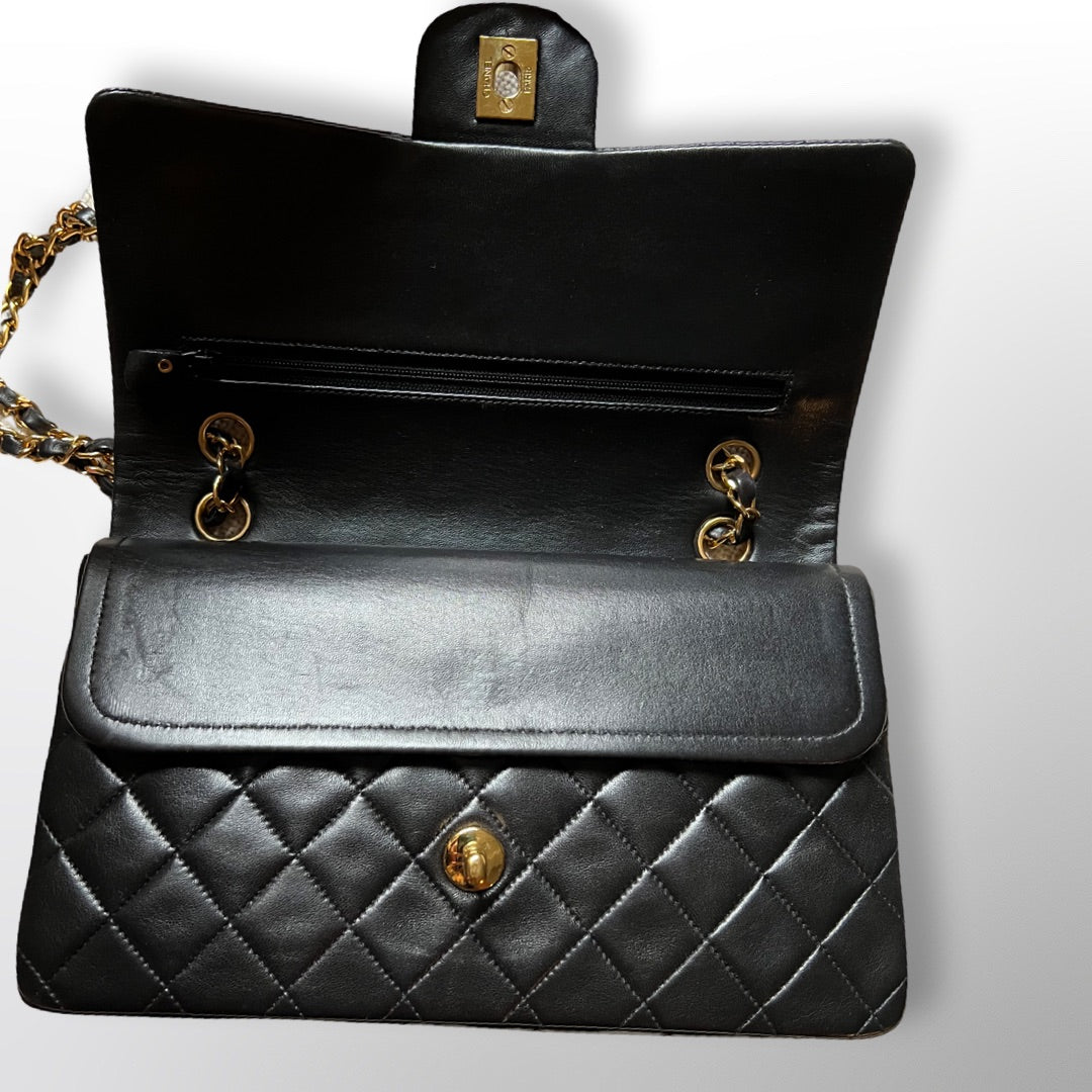 CHANEL Vintage Classic Double Flap Bag in Black