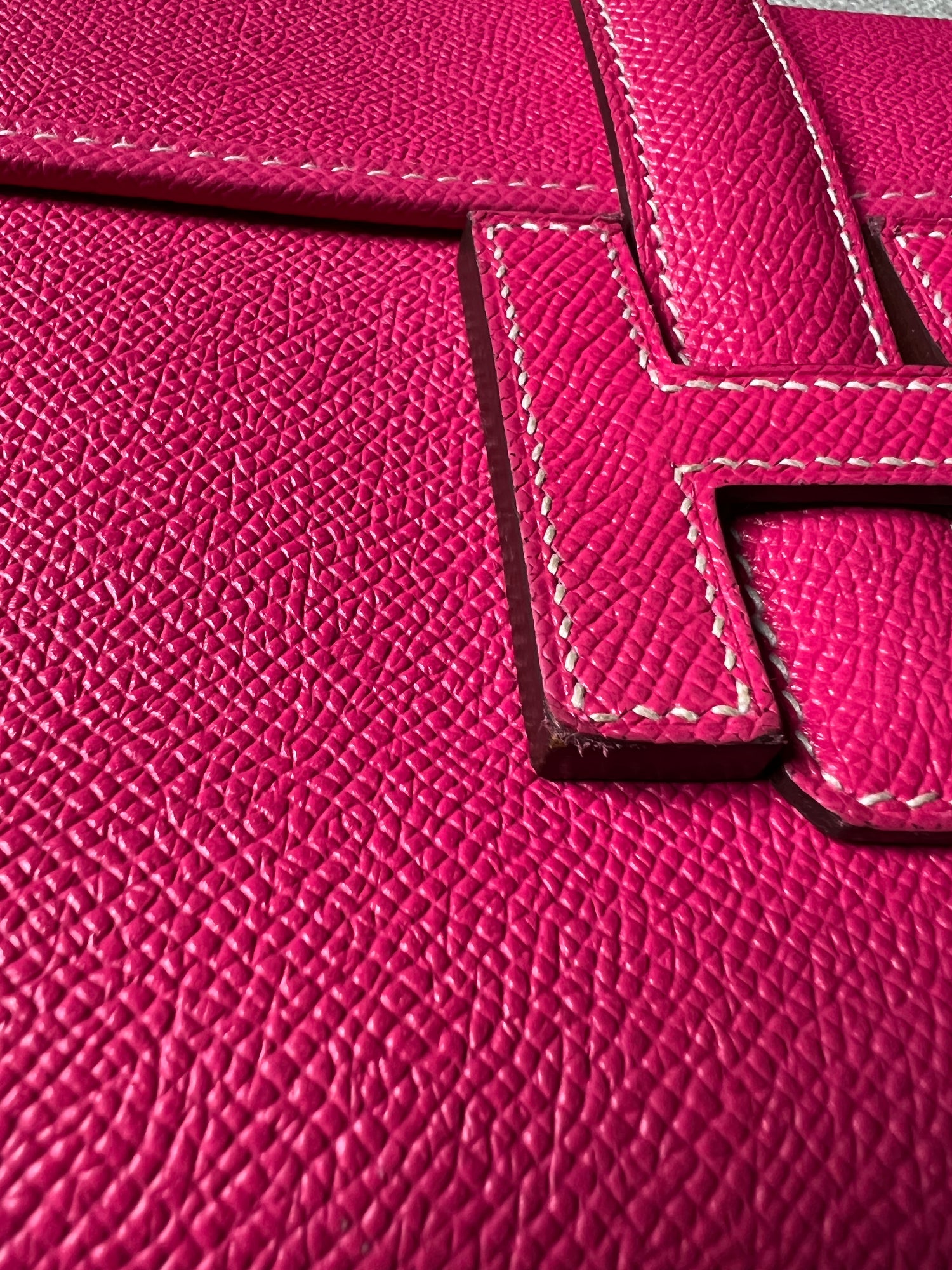 Lot - HERMÈS 1989 Pochette JIGE Veau Epsom gold Dimensions : 29 x 20 cm JIGE  clutch Gold Epsom calfskin leather Dimens - Catalog# 689064 Hermès  Vintage Online